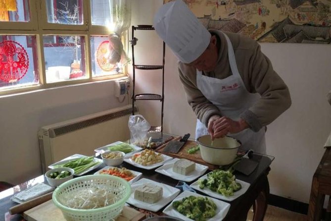Hutong Cuisine Cooking School